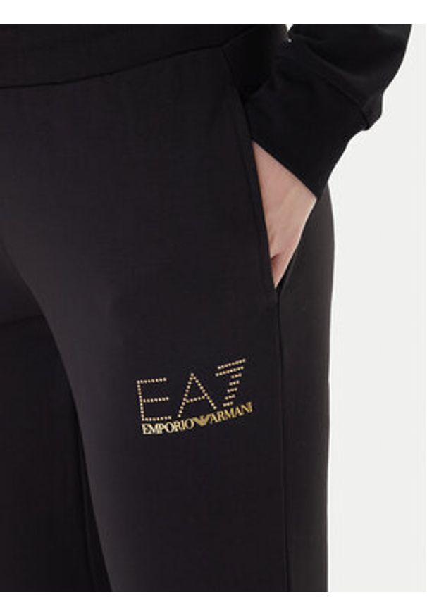 EA7 Emporio Armani Spodnie dresowe 8NTP66 TJ9RZ 1200 Czarny Regular Fit. Kolor: czarny. Materiał: syntetyk