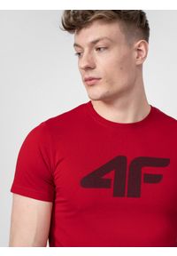 4f - T-shirt regular z nadrukiem męski. Kolor: czerwony. Materiał: bawełna. Wzór: nadruk #2