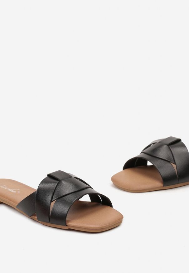 Born2be - Czarne Płaskie Klapki Przeplatane Farisea. Kolor: czarny. Materiał: jeans. Wzór: ażurowy. Sezon: lato. Obcas: na płaskiej podeszwie