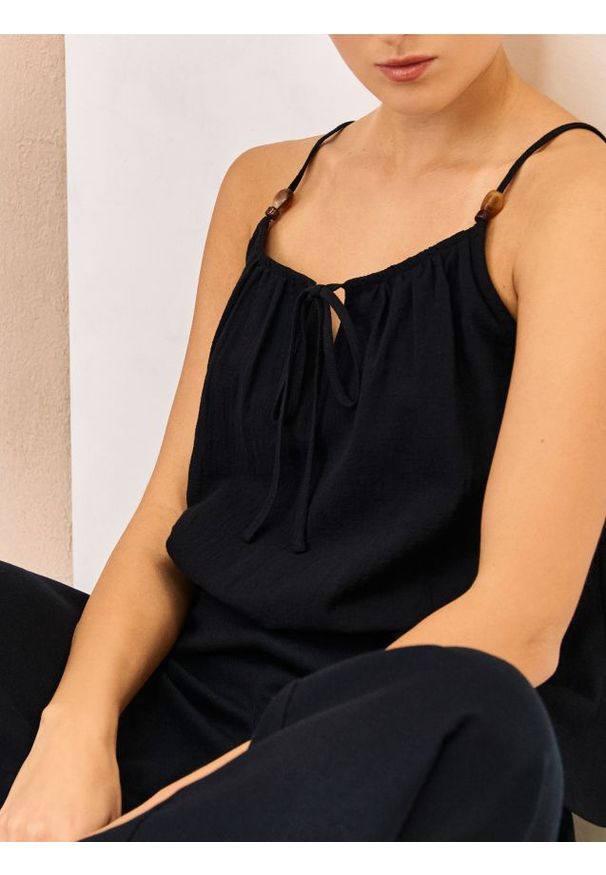 Sinsay - Bawełniany top z biżuteryjnymi detalami - czarny. Kolor: czarny. Materiał: bawełna