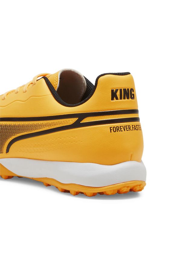 Puma - Buty piłkarskie męskie PUMA King Match Tt. Kolor: wielokolorowy, różowy, czarny. Materiał: materiał, syntetyk. Sport: piłka nożna