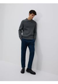 Reserved - Sweter polo z dodatkiem wełny - szary. Typ kołnierza: polo. Kolor: szary. Materiał: wełna