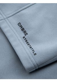 Ombre Clothing - Dopasowane męskie krótkie spodenki dresowe z nadrukami – jasnoniebieskie V1 - Rozmiar: M. Kolor: niebieski. Materiał: dresówka. Długość: krótkie. Wzór: nadruk. Styl: sportowy #3