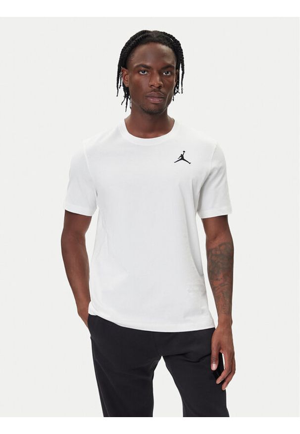 Nike T-Shirt DC7485-100 Biały Regular Fit. Kolor: biały. Materiał: bawełna