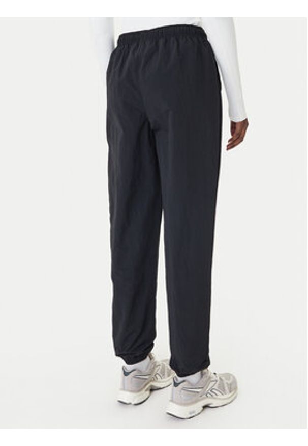 Reebok Spodnie dresowe Galina RK25518CCW Czarny Relaxed Fit. Kolor: czarny. Materiał: syntetyk