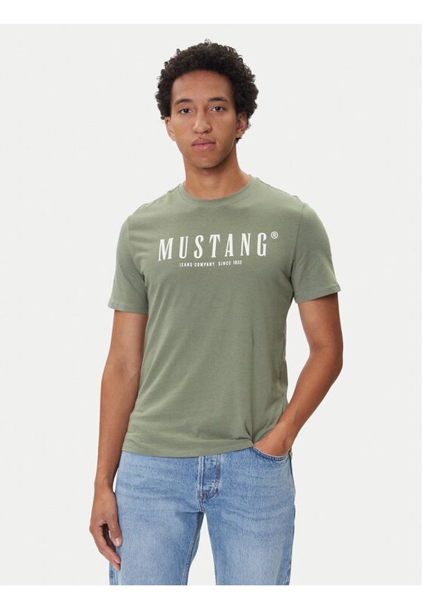 Mustang T-Shirt Austin 1016853 Zielony Regular Fit. Kolor: zielony. Materiał: bawełna