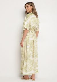 Born2be - Zielona Sukienka Typu Oversize z Wiskozą w Abstrakcyjny Wzór Lunalessa. Okazja: na co dzień. Kolor: zielony. Materiał: wiskoza. Typ sukienki: oversize. Styl: klasyczny, elegancki, casual