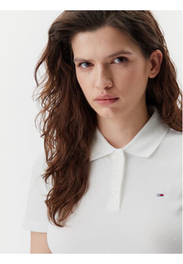 Tommy Jeans Polo Essential DW0DW20160 Biały Slim Fit. Typ kołnierza: polo. Kolor: biały. Materiał: bawełna
