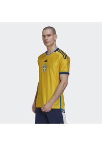 Adidas - Sweden 22 Home Jersey. Kolor: żółty. Materiał: jersey