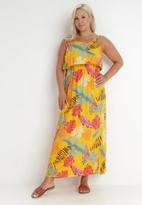 Born2be - Żółta Sukienka Morgarenna. Kolor: żółty. Długość rękawa: na ramiączkach. Wzór: kolorowy, aplikacja. Długość: midi #1