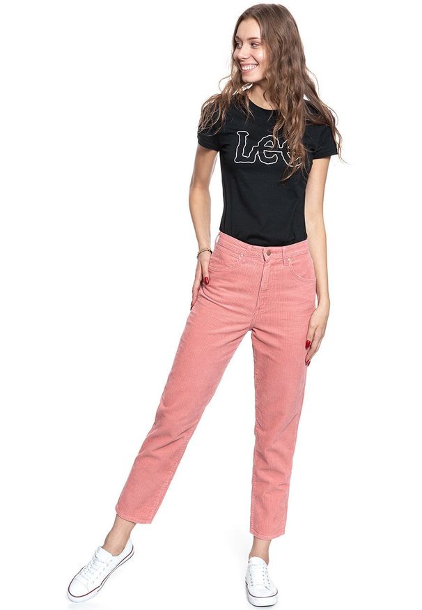 Wrangler - SPODNIE WRANGLER DAMSKIE MOM JEANS BRAND APRICOT W246UPP06 112127945. Stan: podwyższony. Materiał: jeans