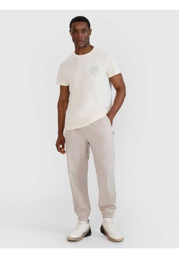 4f - 4F Spodnie casual męskie - beżowe S. Kolor: beżowy. Materiał: syntetyk, materiał, tkanina