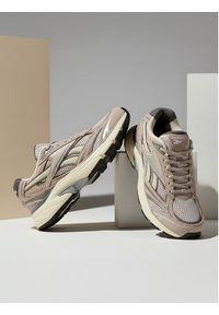 Reebok Sneakersy CEO-BELWAVE AR30278W-SNV Beżowy. Kolor: beżowy. Materiał: materiał #5