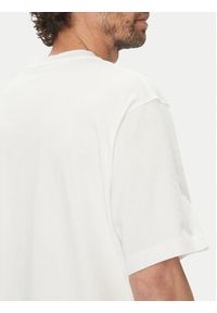 Michael Kors T-Shirt CS552HY1V2 Biały Regular Fit. Kolor: biały. Materiał: bawełna #4