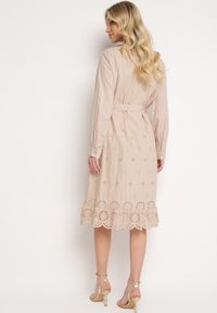 Born2be - Beżowa Koszulowa Sukienka z Bawełny Zapinana na Guziki z Materiałowym Paskiem i Koronką Uzilara. Kolor: beżowy. Materiał: koronka, bawełna, materiał. Długość rękawa: długi rękaw. Wzór: koronka. Typ sukienki: koszulowe. Styl: klasyczny #3