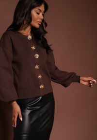 Renee - Brązowy Kardigan z Wiskozą Zdobiony Eleganckimi Napami i Bufiastymi Rękawami Acannte. Kolor: brązowy. Materiał: wiskoza. Wzór: aplikacja. Styl: elegancki #3