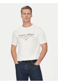 TOMMY HILFIGER - Tommy Hilfiger T-Shirt Center Stack MW0MW38621 Biały Regular Fit. Kolor: biały. Materiał: bawełna