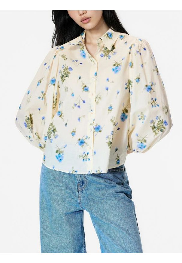 Reserved - Bawełniana koszula w kwiaty - jasnoniebieski. Kolor: niebieski. Materiał: bawełna. Wzór: kwiaty