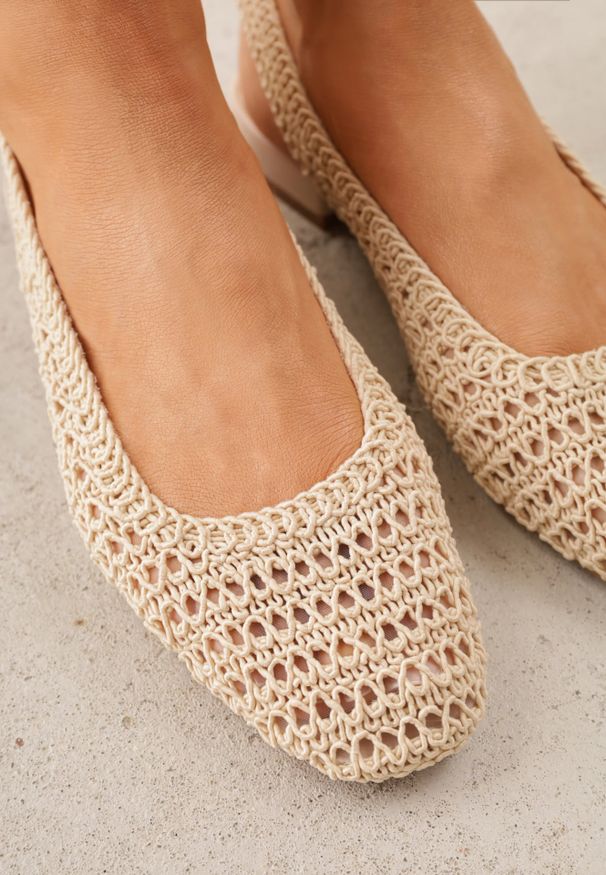 Renee - Beżowe Balerinki Slingback VICES z Cholewką z Plecionki Lilinova. Kolor: beżowy. Materiał: len. Szerokość cholewki: normalna. Styl: elegancki, boho
