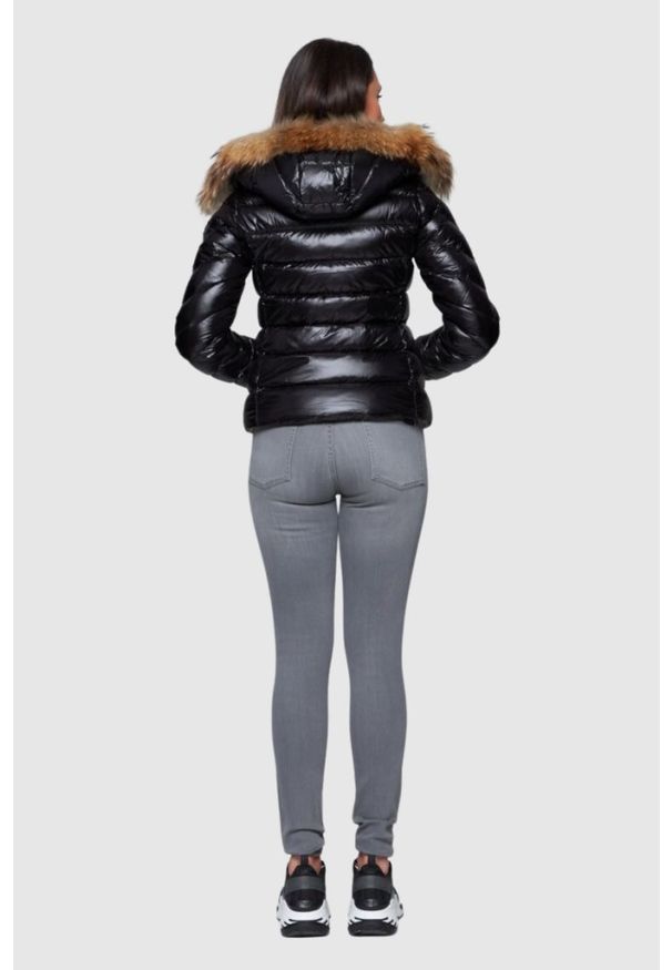 Hetrego - HETREGO Czarna damska puchowa kurtka Holly z odczepianym kapturem, Rozmiar 40 EU - 44 IT. Kolor: czarny. Materiał: puch