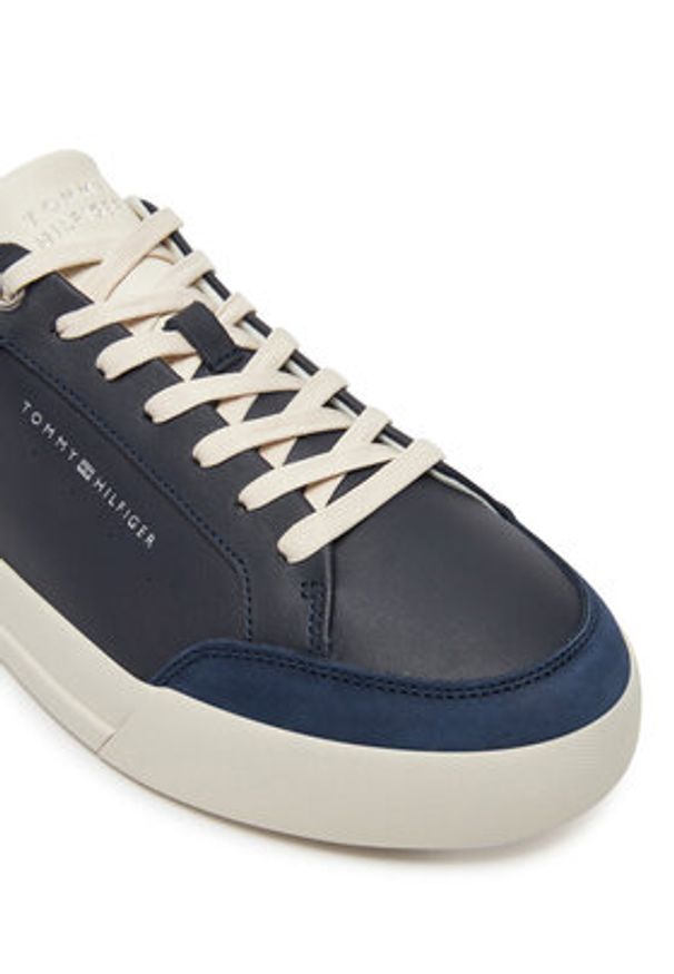 TOMMY HILFIGER - Tommy Hilfiger Sneakersy Court Mix Lnubuck FM0FM05410 Granatowy. Kolor: niebieski. Materiał: skóra