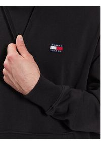 Tommy Jeans Bluza Badge DM0DM16369 Czarny Relaxed Fit. Kolor: czarny. Materiał: bawełna