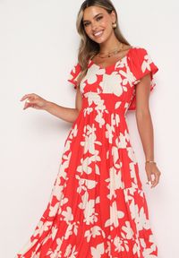 Born2be - Czerwono-Biała Wiskozowa Sukienka Rozkloszowana z Gumką w Talii Nansalinne. Okazja: na co dzień, na randkę. Typ kołnierza: dekolt w kształcie V. Kolor: czerwony. Materiał: wiskoza. Sezon: lato. Typ sukienki: rozkloszowane. Styl: klasyczny, casual #2