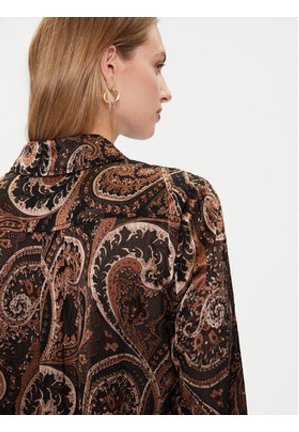 Guess Koszula W5BH78 W2770 Brązowy Regular Fit. Kolor: brązowy. Materiał: syntetyk