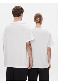 Reebok T-Shirt Reebok Graphic Series T-Shirt HM6250 Biały Relaxed Fit. Kolor: biały. Materiał: bawełna