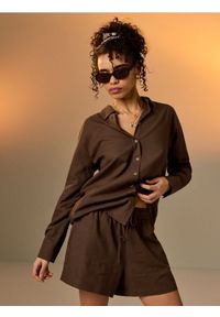 Sinsay - Koszula z domieszką lnu - brązowy. Kolor: brązowy. Materiał: len