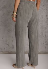 Renee - Szare Plisowane Spodnie High Waist z Szerokimi Nogawkami Sedalia. Stan: podwyższony. Kolor: szary. Materiał: satyna #3