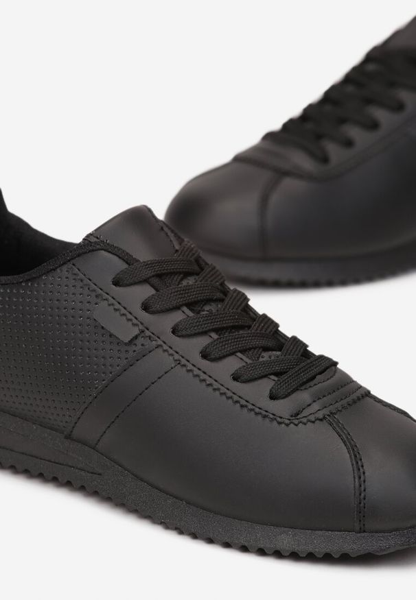 Born2be - Czarne Sneakersy Sznurowane Atheleta. Okazja: na co dzień. Kolor: czarny. Sport: fitness