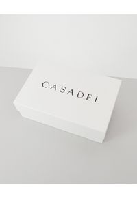 Casadei - CASADEI - Beżowe szpilki Minorca Blade. Kolor: beżowy. Wzór: aplikacja. Obcas: na szpilce. Wysokość obcasa: średni #8
