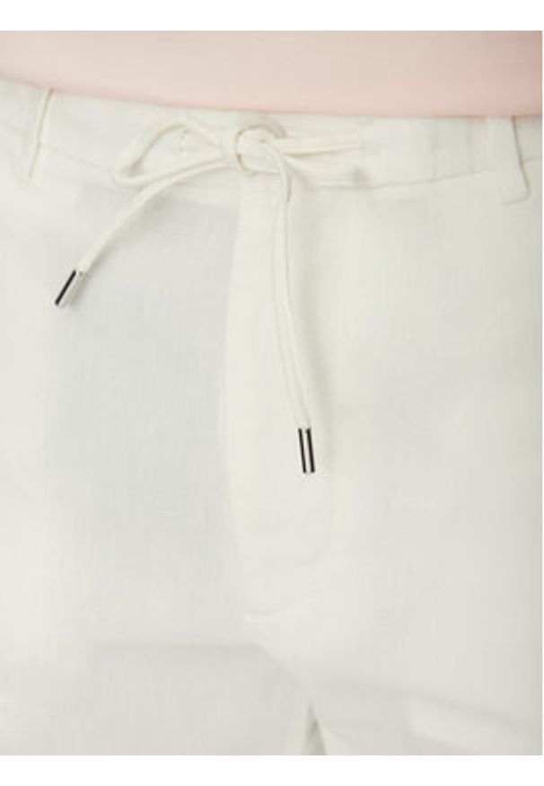 BOSS Szorty materiałowe C-Kane-Rds-Shorts 50538016 Biały Regular Fit. Kolor: biały. Materiał: syntetyk