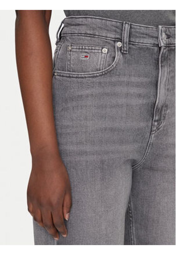 Tommy Jeans Jeansy DW0DW20648 Szary Mom Fit. Kolor: szary
