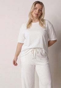 Born2be - Biały Komplet Bawełniany o Fasonie Oversize T-shirt i Spodnie Azilane. Kolor: biały. Materiał: bawełna #3