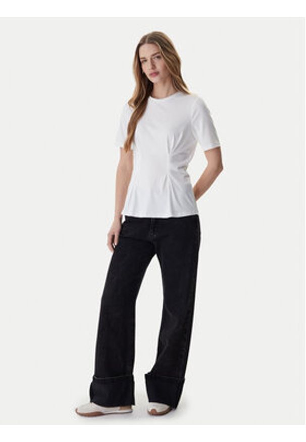 only - ONLY Top Elena 15368451 Biały Slim Fit. Kolor: biały. Materiał: syntetyk