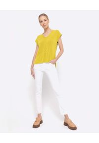 DENI CLER - Żółty sweter z krótkim rękawem. Kolor: żółty. Materiał: bawełna. Długość rękawa: krótki rękaw. Długość: krótkie