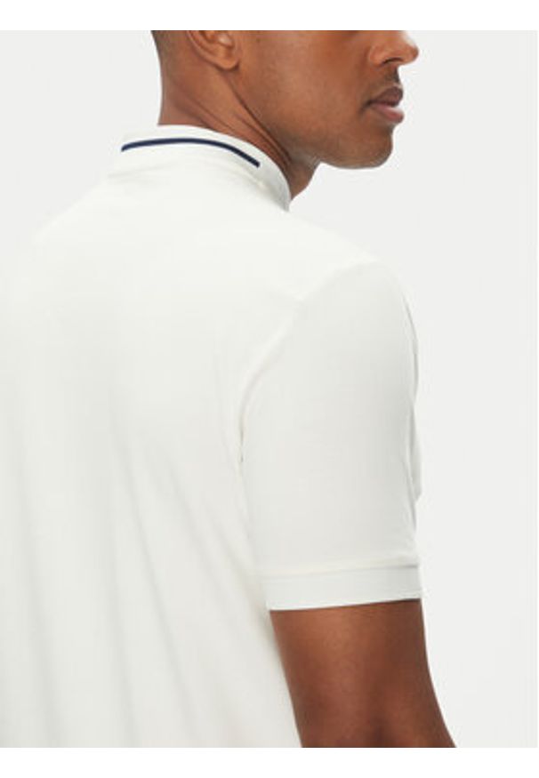 EA7 Emporio Armani Polo 7M000183 AF13511 U0005 Biały Regular Fit. Typ kołnierza: polo. Kolor: biały. Materiał: bawełna