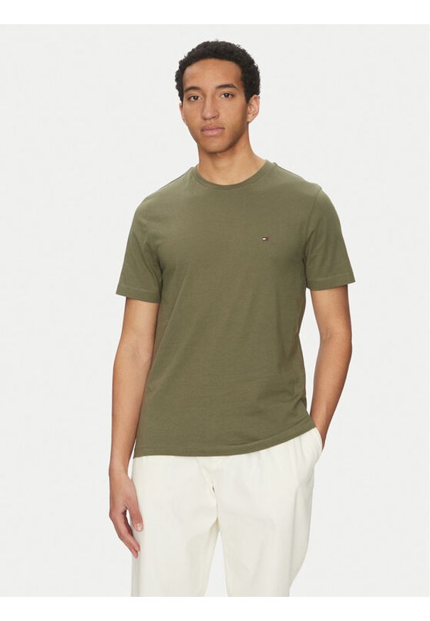 TOMMY HILFIGER - Tommy Hilfiger T-Shirt Ess Seasonal MW0MW39995 Zielony Regular Fit. Kolor: zielony. Materiał: bawełna