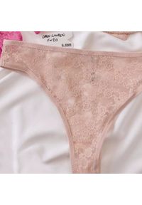 Intica - Koronkowy komplet bielizny dwuczęściowej z biustonoszem i majtkami Sophio. Kolor: różowy. Materiał: koronka. Wzór: aplikacja, koronka #2