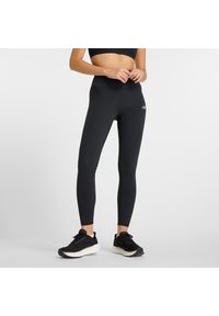 Legginsy damskie New Balance WP51126BK – czarne. Stan: podwyższony. Kolor: czarny. Materiał: materiał, lycra, poliester. Wzór: gładki. Sport: fitness