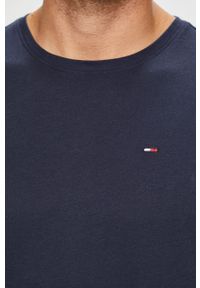 Tommy Jeans - T-shirt DM0DM04411. Okazja: na co dzień. Kolor: niebieski. Materiał: dzianina. Styl: casual