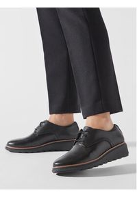 Clarks Oxfordy Sharon Rae 261754164 Czarny. Kolor: czarny. Materiał: skóra #7