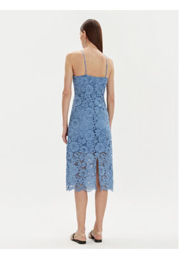 YAS Sukienka codzienna Milda 26032368 Niebieski Regular Fit. Okazja: na co dzień. Kolor: niebieski. Materiał: syntetyk. Typ sukienki: proste. Styl: casual