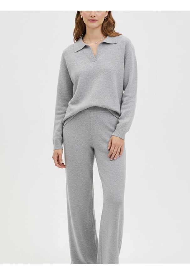 Sinsay - Gładki sweter z kołnierzem - szary. Kolor: szary. Wzór: gładki