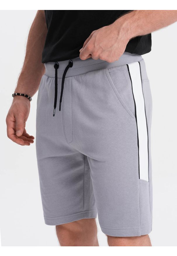 Ombre Clothing - Szorty męskie dresowe z lampasem - szare V9 - Rozmiar: XXL. Kolor: szary. Materiał: dresówka. Wzór: ze splotem