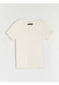 Sinsay - Prążkowana koszulka basic - kremowy. Kolor: kremowy. Materiał: prążkowany #1
