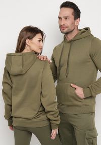 Born2be - Ciemnozielona Bluza Evoire. Okazja: na co dzień. Typ kołnierza: kaptur. Kolor: zielony. Styl: casual