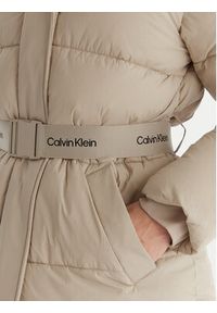 Calvin Klein Jeans Kurtka zimowa LV047D508G Beżowy Regular Fit. Kolor: beżowy. Materiał: syntetyk. Sezon: zima #5